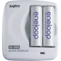 Sanyo Ladeger&auml;t Eneloop Quick Charger + 2x AA 2000mAh